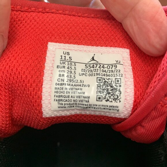 Nike Air Jordan 1  Mid 'Bred Toe'  Swoosh  Sneakers Sz.11.5 - Picture 7 of 7